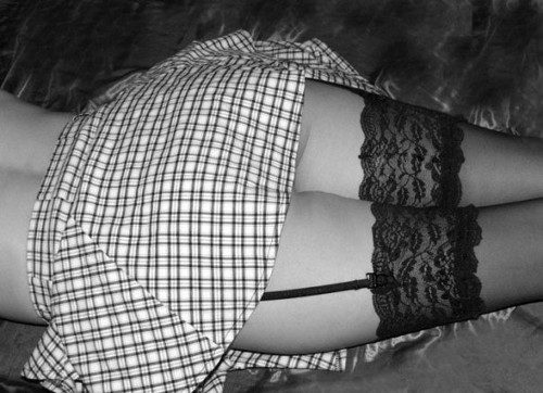 Она приехала к нам, его мать